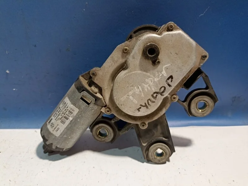 Моторчик стеклоочистителя Volkswagen Touareg 1 2002 - 2010 7L0955712B 7L, задний