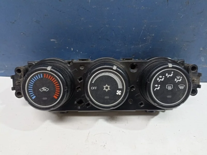 Блок кнопок управления печкой Mitsubishi Lancer X 7820A116XA