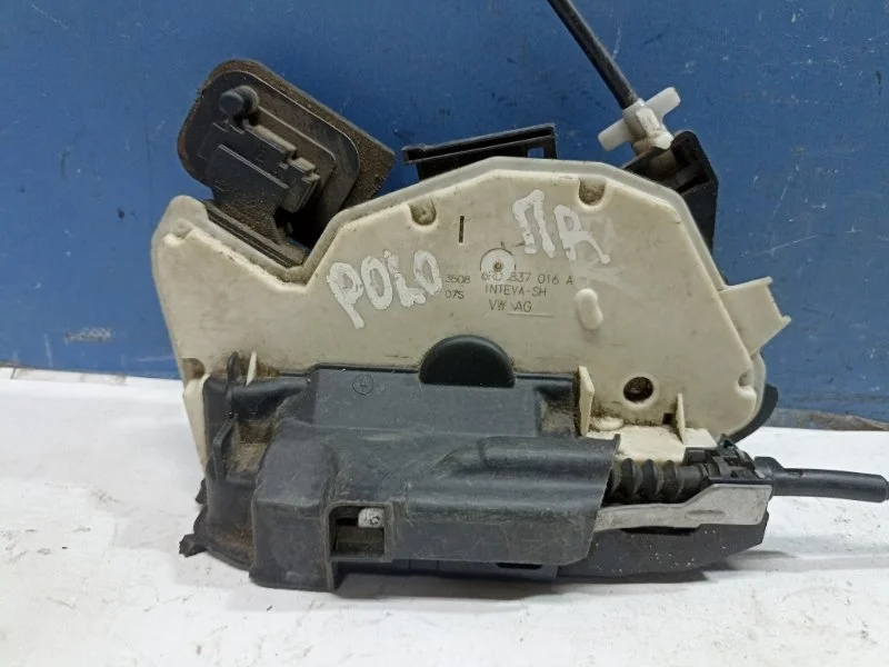 Замок двери Volkswagen Polo Sedan 2011-2020 6RD837016A, передний правый