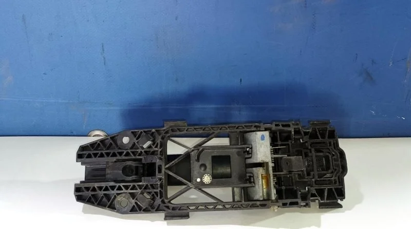 Ручка наружная Volkswagen Polo Sedan 2011-2020 6R4837205D3FZ, передняя правая