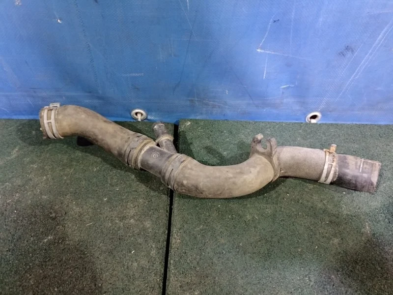 Шланг системы охлаждения Skoda Rapid 6C0122101AE