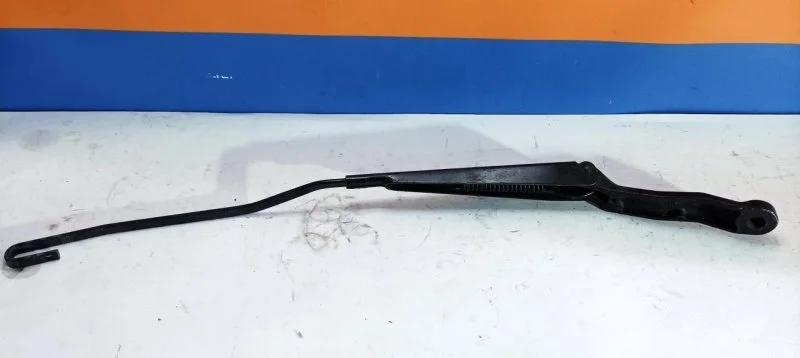 Поводок дворника Peugeot 206 1998-2012 6429R9, передний левый