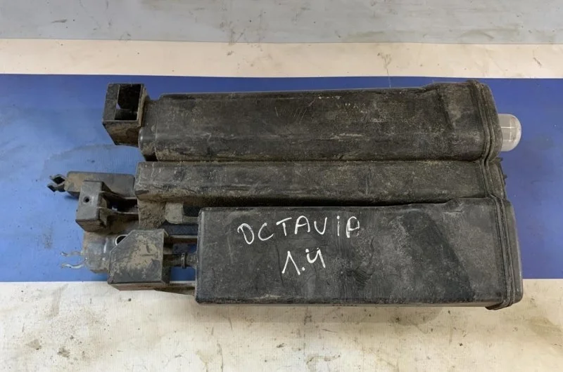 Абсорбер топливного бака Skoda Octavia A7 2013> 5Q0201801