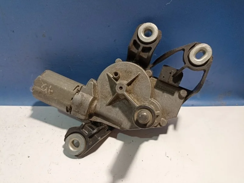 Моторчик стеклоочистителя Volkswagen Golf 6 2009-2013 5K6955711B