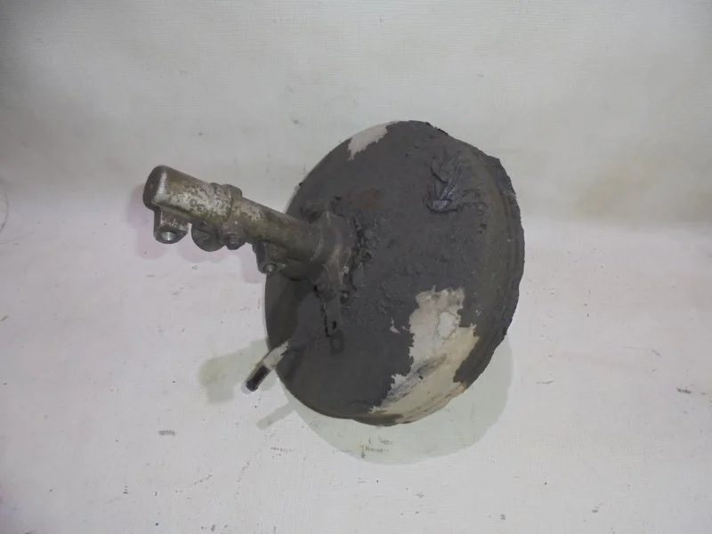 Вакуумник тормозной Hyundai i30 2007-2012 591101H010 FD