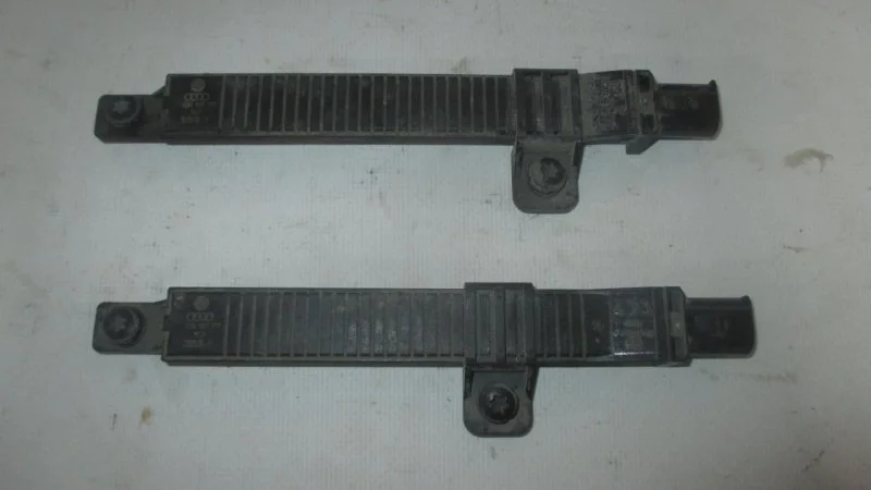 Антенна датчика давления в шинах Volkswagen Touareg 1 2002 - 2010 4D0907277 7L