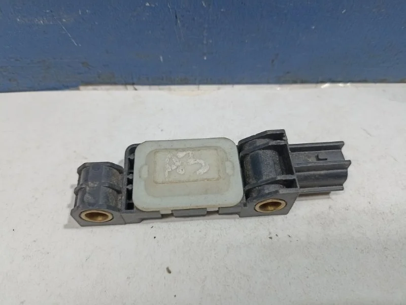 Датчик удара Audi A3 2004-2013 4B0959643D 8PA