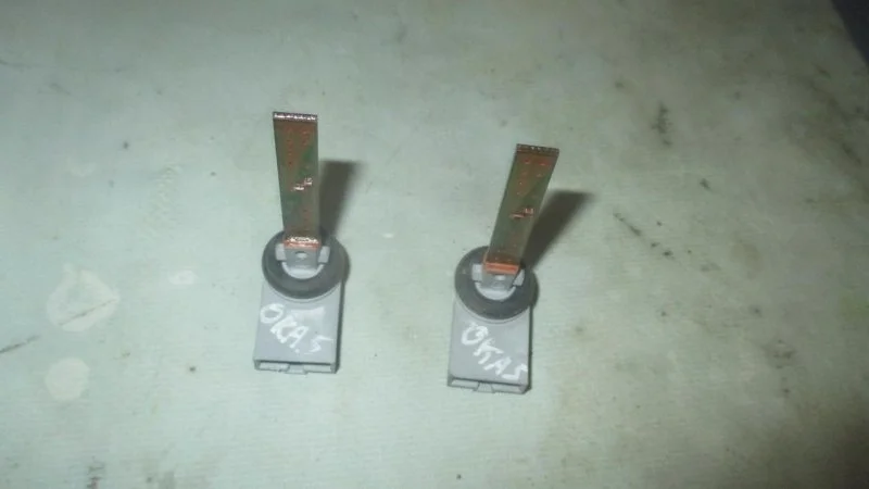 Датчик температуры воздуха Skoda Octavia A5 2004-2013 4B0820539 1Z