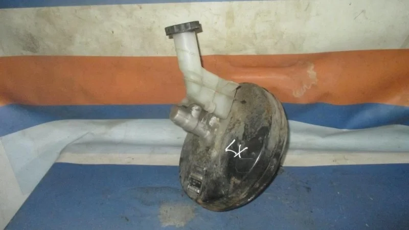 Цилиндр главный тормозной с бачком Mitsubishi Lancer X 4625A199