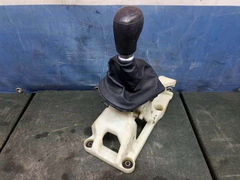 Кулиса МКПП Hyundai Solaris 1 437941R110 RB