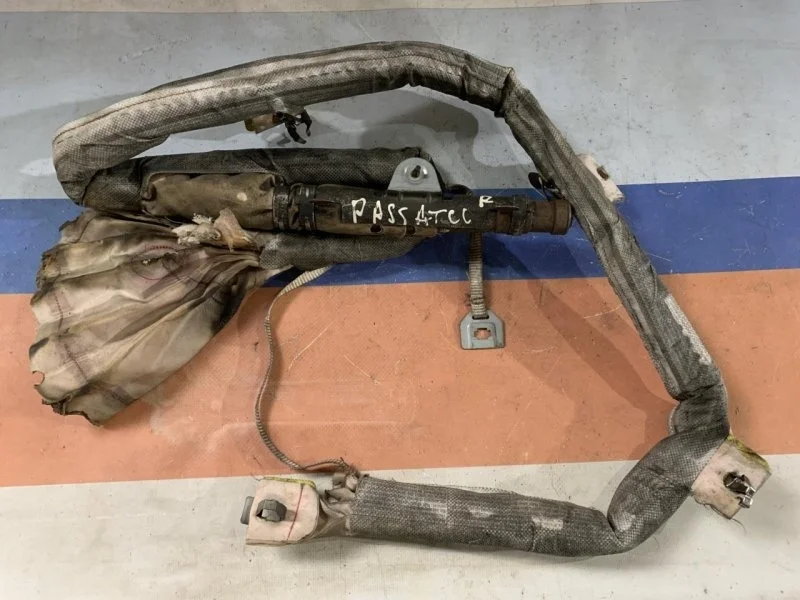 Шторка безопасности Volkswagen Passat CC 2008 - 2017 3C8880742C