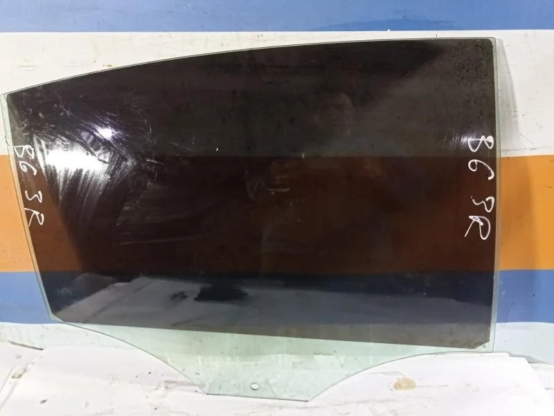 Стекло Volkswagen Passat B6 2005 - 2010 3C5845026, заднее правое