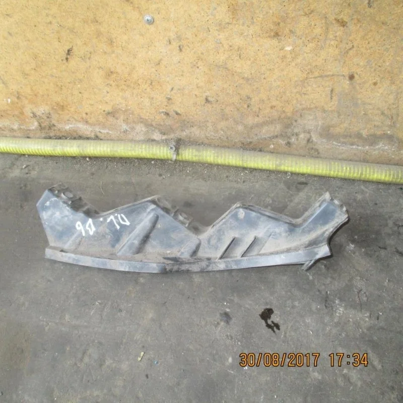 Кронштейн бампера Volkswagen Passat B6 2005 - 2010 3C0807889A, передний левый