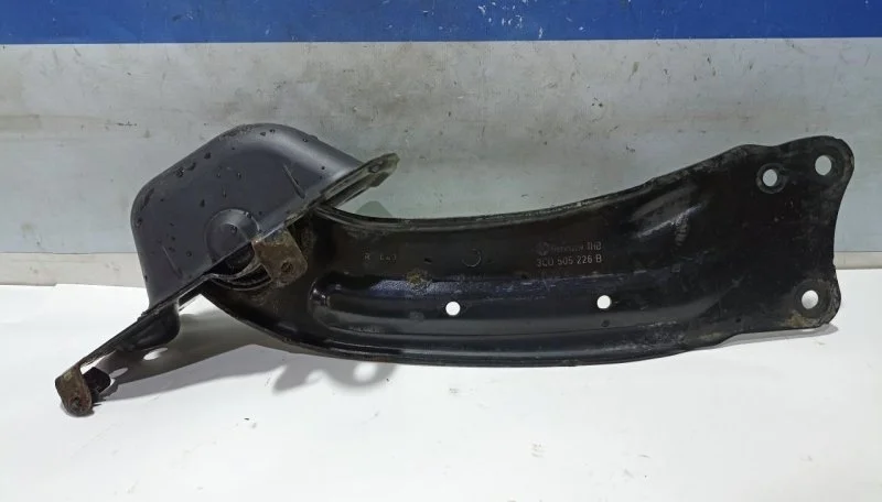 Рычаг продольный Volkswagen Tiguan 2007 - 2017 3C0505224D, задний правый