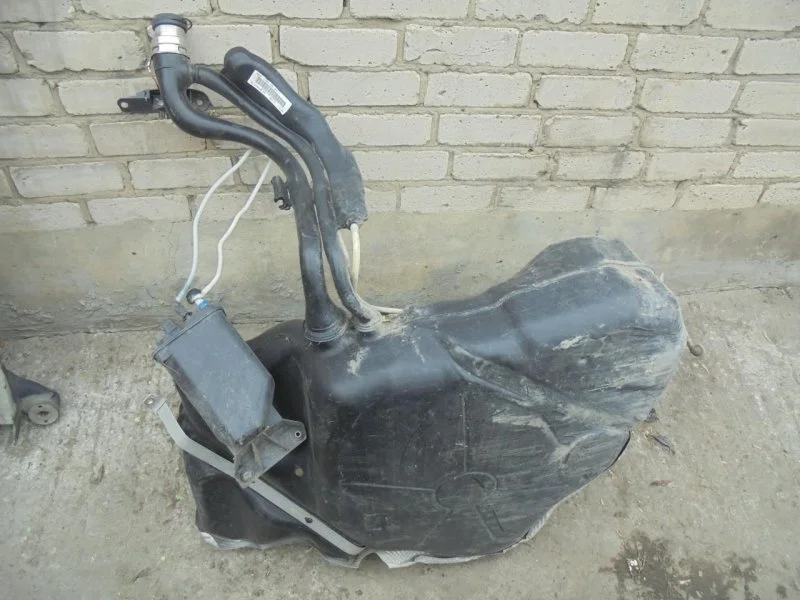 Бак топливный Volkswagen Passat B7 2011 - 2015 3C0201055AG