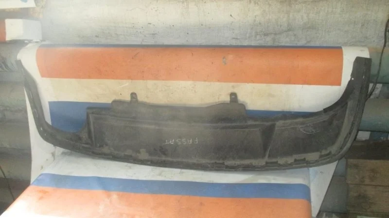 Юбка бампера Volkswagen Passat B7 2011 - 2015 3AE807521A, задняя