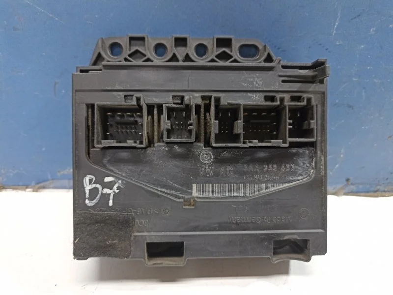 Блок комфорта Volkswagen Passat B7 2011 - 2015 3AA959433