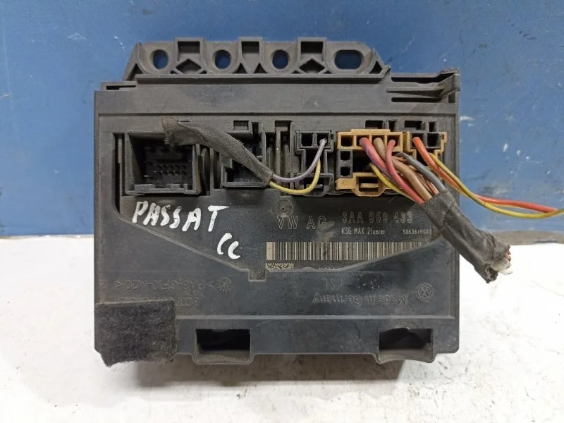 Блок центральный комфорта Volkswagen Passat CC 2008 - 2017 3AA959433