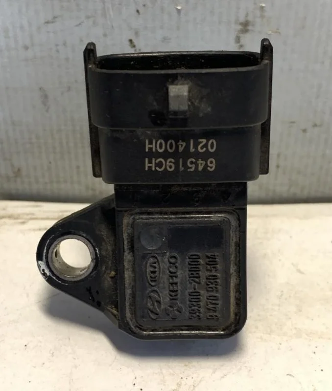 Датчик абсолютного давления Hyundai Solaris 1 393002B000 RB