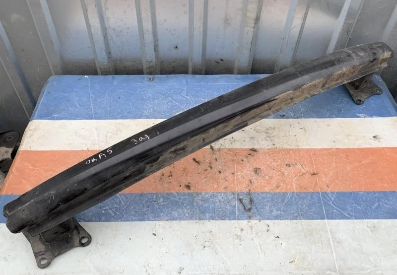 Усилитель бампера Skoda Octavia A5 2004-2013 1Z5807305C 1Z, задний