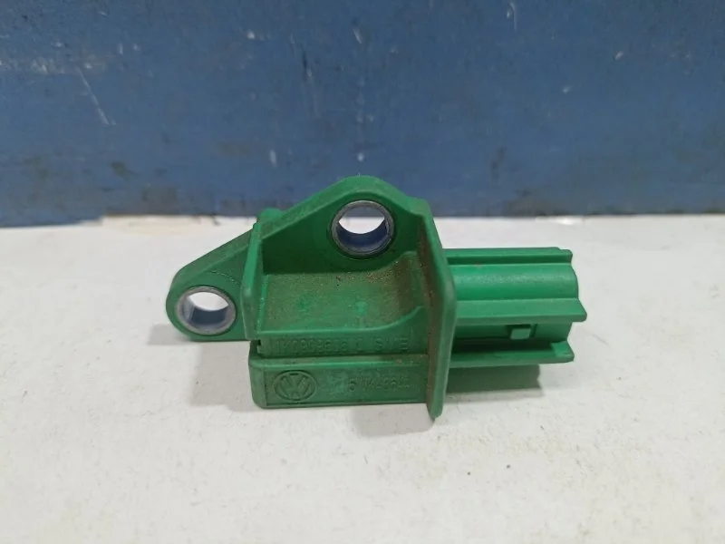 Датчик Airbag Audi Q5 2008-2017 1K0909606C 8R, задний