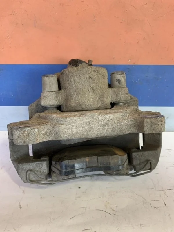 Суппорт тормозной Skoda Octavia A5 2004-2013 1K0615123E 1Z, передний левый