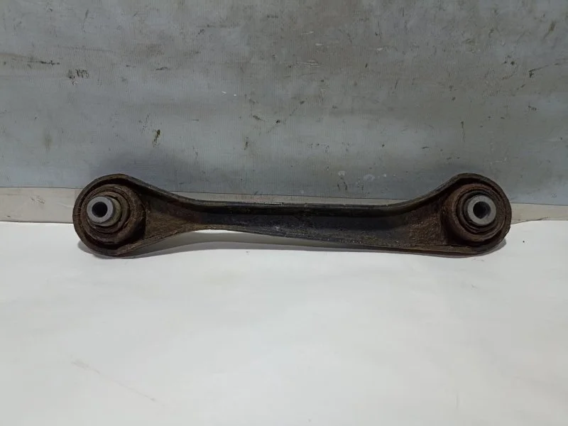 Рычаг подвески Volkswagen Tiguan 2007 - 2017 1K0501530C, задний правый