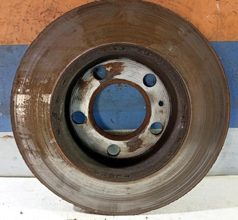 Диск тормозной Skoda Rapid 1J0615601P, задний