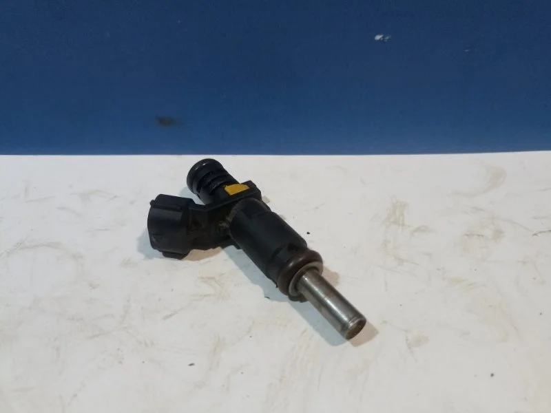 Форсунка топливная Citroen C4 2 2016-2016 1984J2 B7