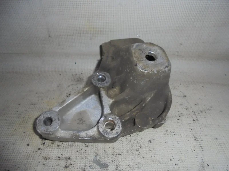 Кронштейн подушки ДВС Citroen C5 2 2008-2016 1839C8 RD, передний правый