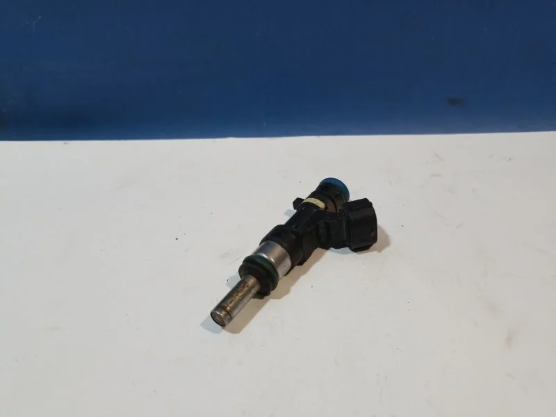 Форсунка топливная Mitsubishi Lancer X 1465A029