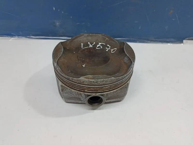 Поршень Lexus LX570 131010S011 URJ201 5.7 3URFE