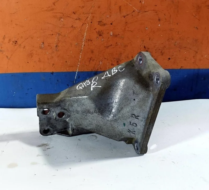 Кронштейн ДВС Infiniti M37 11232JK50A 2.5 VQ25HR, передний правый