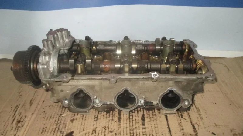 Головка блока цилиндров Infiniti M35 2008 11040JA10A Y50 3.5 VQ35HR, правая