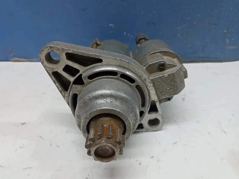 Стартер Volkswagen Golf 6 2009-2013 0AM911023T