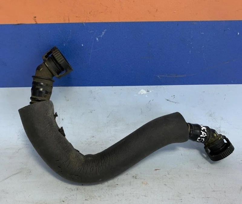 Трубка удаления воздуха Skoda Octavia A5 2004-2013 06J103221 1Z