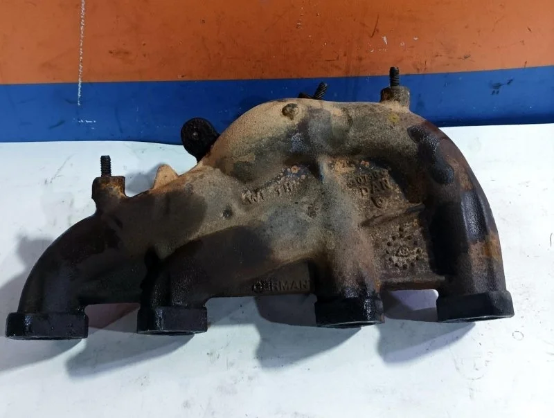 Коллектор выпускной Volkswagen Golf Plus 2005 - 2014 06A253031CK