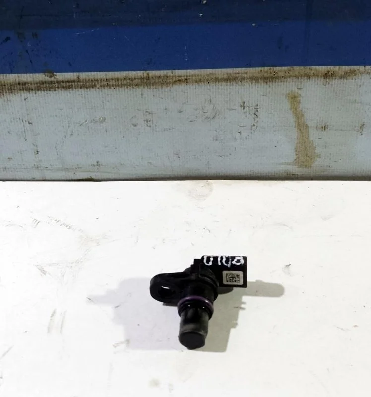 Датчик положения распредвала Volkswagen Polo Sedan 2011-2020 04C907601K 1.6 CWVA