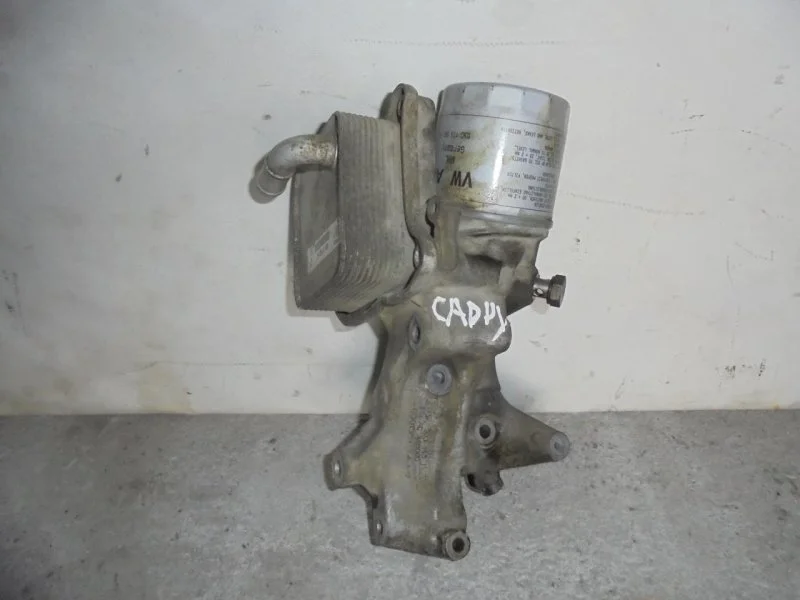 Корпус масляного фильтра Volkswagen Caddy 3 2003-2015 03F903141F 1.2 CBZB