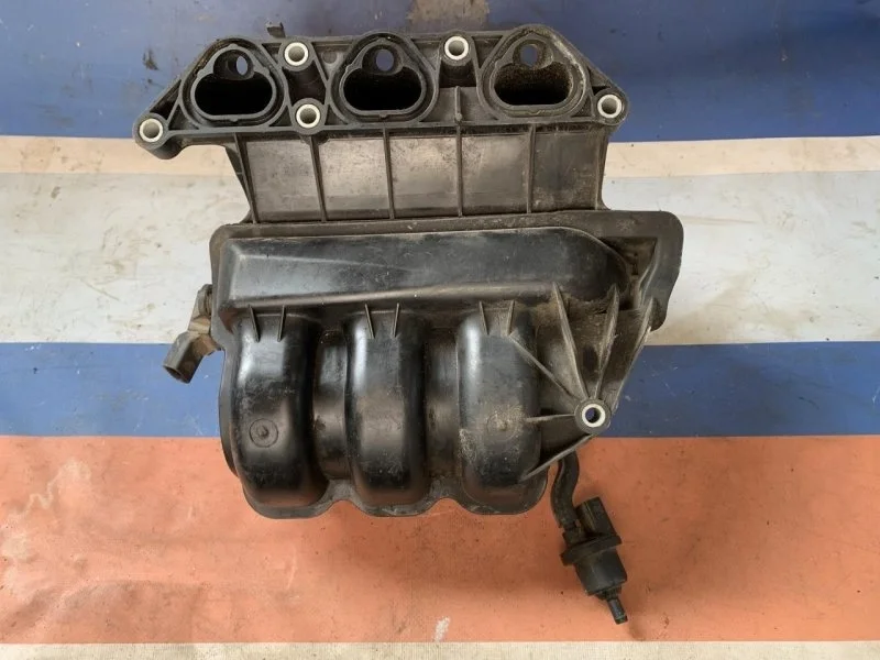 Коллектор впускной Skoda Fabia Ii 2006 - 2014 03E129711F 1.2 CGP