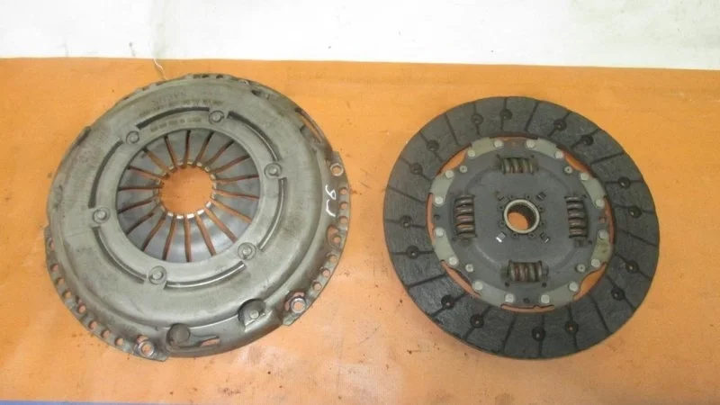 Диск и корзина сцепления Volkswagen Golf 6 2009-2013 036141032H