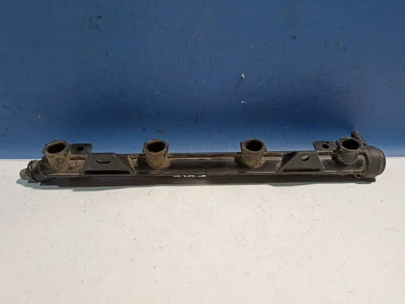 Рампа топливная Volkswagen Polo Sedan 2011-2020 036133319CG 1.6 CFN