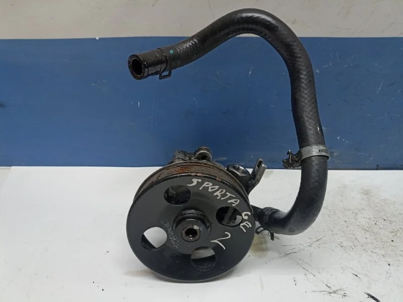 Насос ГУР Kia Sportаge Ii 2004 - 2010 571002E200