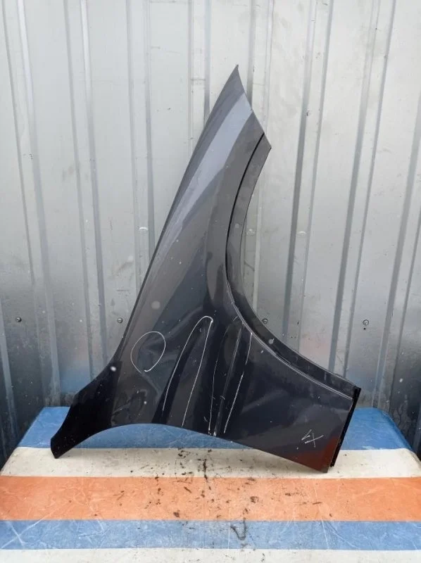 Крыло BMW X1 (E84) 41627332424, переднее правое