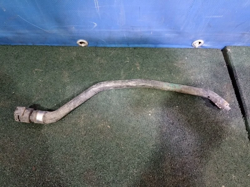 Патрубок расширительного бачка BMW X1 (E84) 17127565092