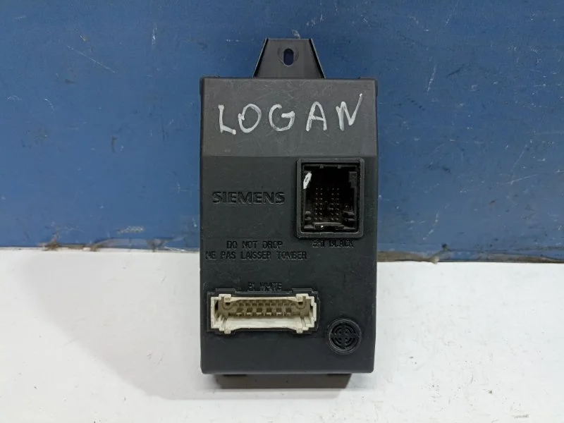 Блок комфорта Renault Logan 1 2005-2014 8200564718