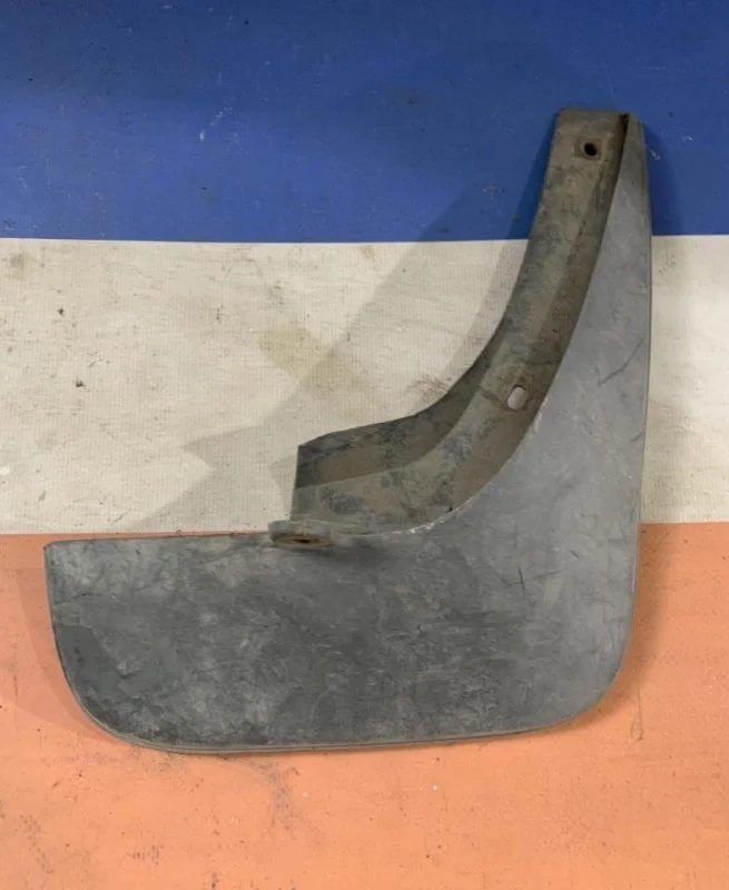 Брызговик Toyota Camry 30 2001-2006 7662533110, задний правый