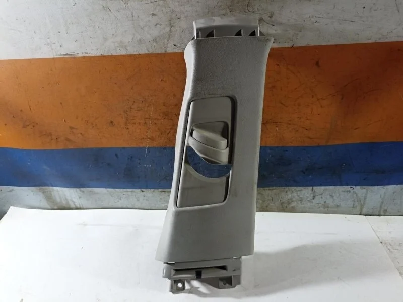 Обшивка стойки Toyota Corolla 2006 - 2013 7302333020 E150, правая