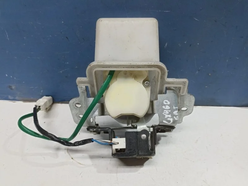 Замок багажника Lexus GX460 2017 6937060020 URJ150L 4.6 1URFE