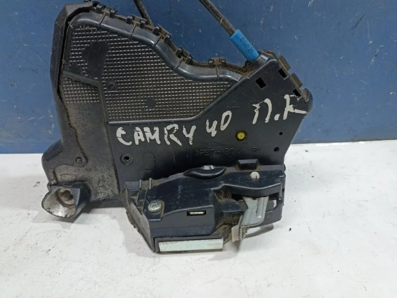 Замок двери Toyota Camry 40 2006-2011 6903033290, передний правый